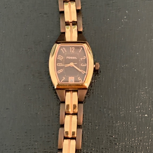 Fossil Chocolate & Gold Tone Watch with Date - Picture 1 of 9